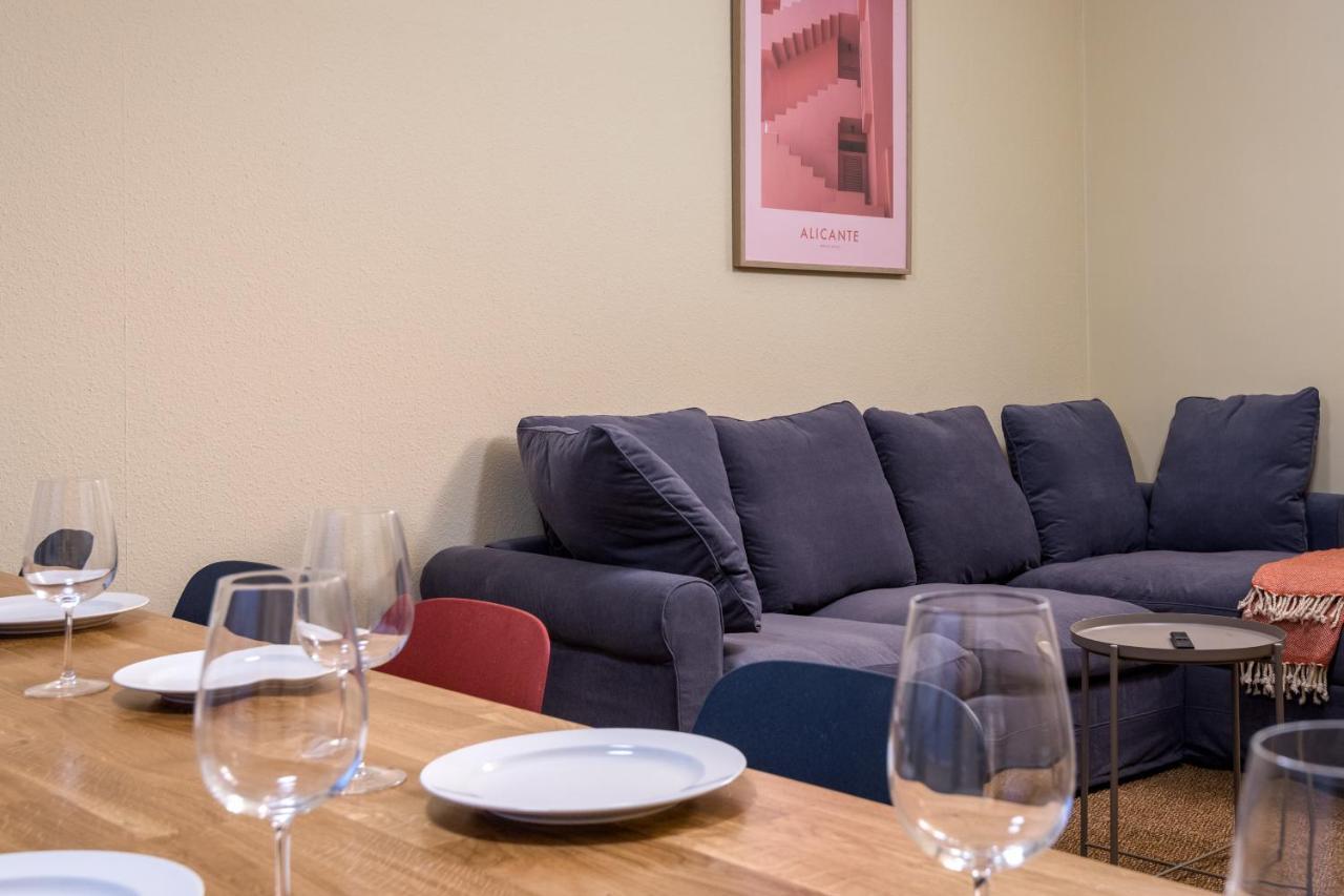 Super Zentral Super Schoener Altbau In Moabit Rostockerstrasse Im Herzen Von Berlin Fuer Bis Zu 6 Personen Экстерьер фото